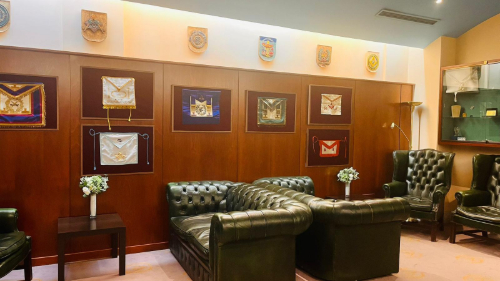 El público conoció la historia y simbolismo masónico en un ambiente de diálogo abierto.